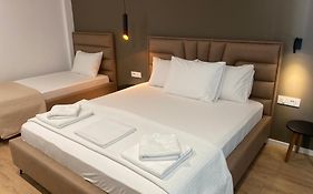 Augusto Rooms
